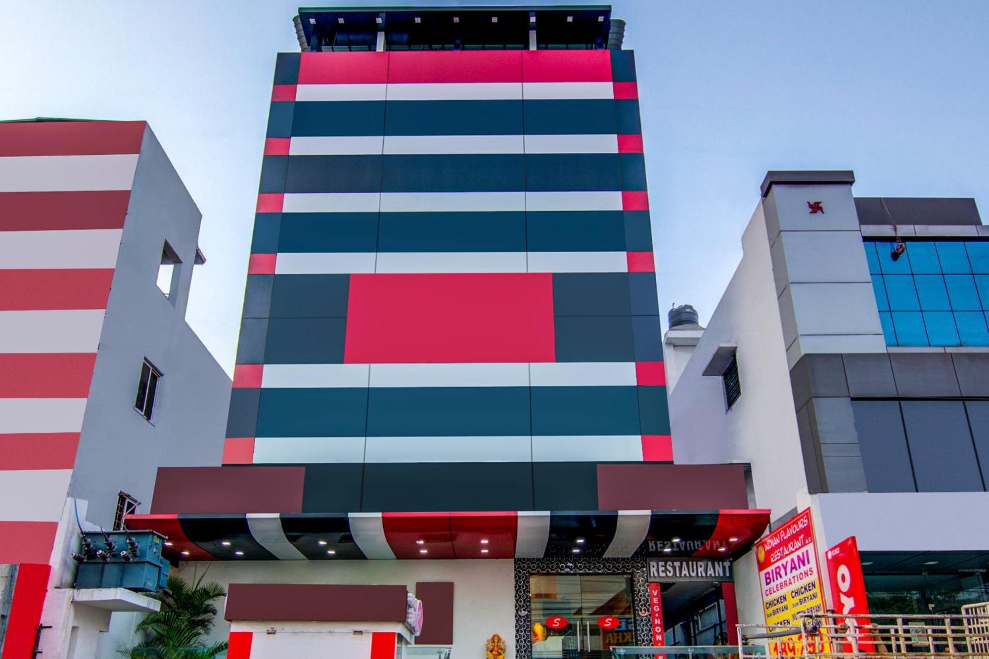 ホテル Collection O Spar Grand ヴィシャーカパトナム エクステリア 写真